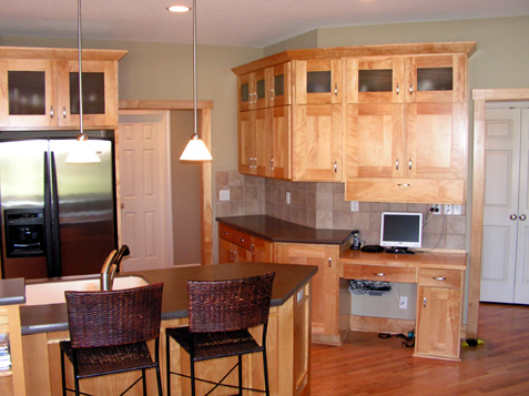 Birch Custom Kitchen Cabinets with Oversized Style & Rails on Doors