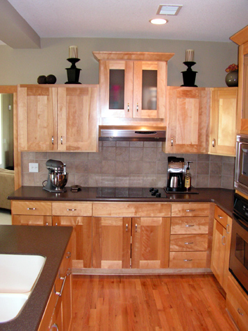 Birch Custom Kitchen Cabinets with Oversized Style & Rails on Doors